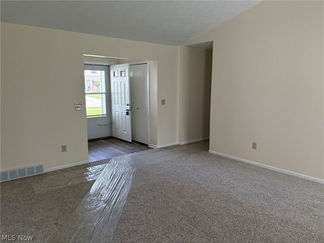 459 Hampton Drive, Elyria, OH 44035