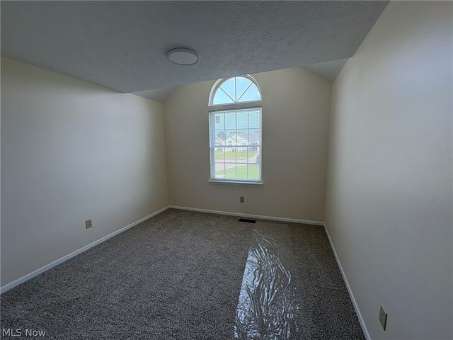 459 Hampton Drive, Elyria, OH 44035