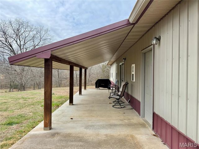 21924 Trogden Rd, Farmington, MO 63640