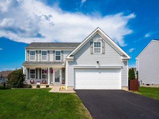 35 Hawthorne Drive, Ashville, OH 43103