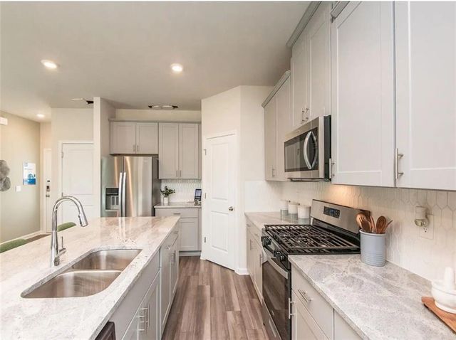 2466 Rocky City Lane, Snellville, GA 30078