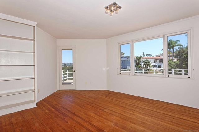 7755 Ludington Place, La Jolla, CA 92037