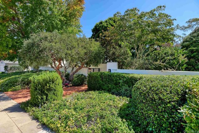 7755 Ludington Place, La Jolla, CA 92037