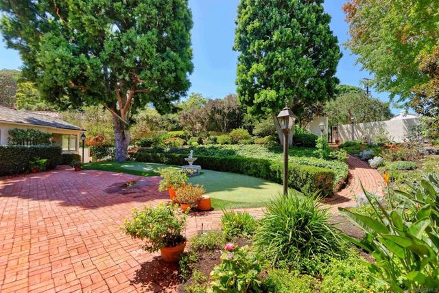 7755 Ludington Place, La Jolla, CA 92037
