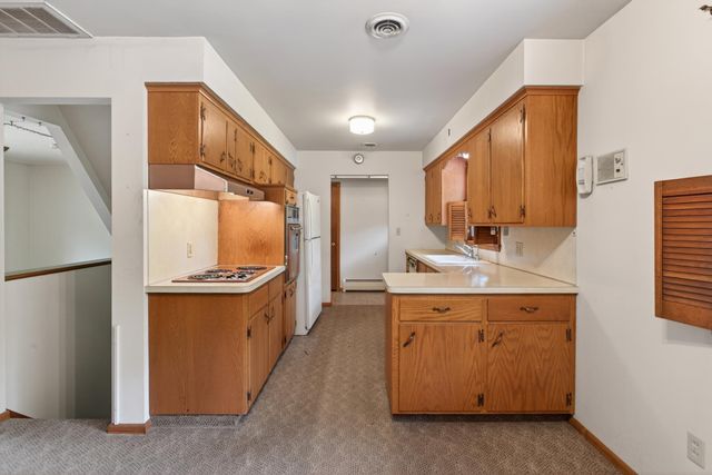 3724 Huntingdon Drive, Minnetonka, MN 55305