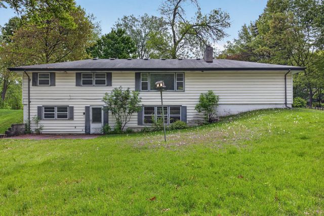 3724 Huntingdon Drive, Minnetonka, MN 55305