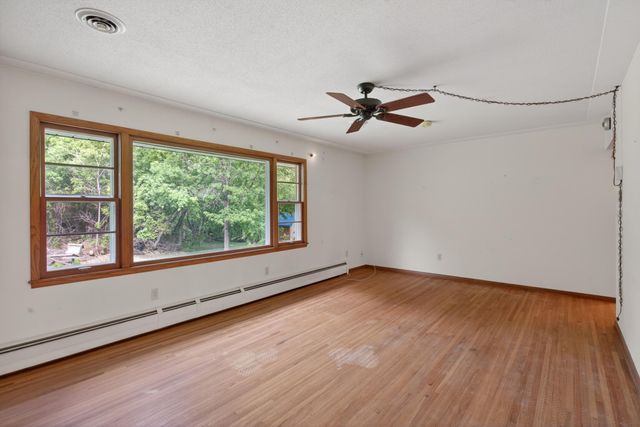 3724 Huntingdon Drive, Minnetonka, MN 55305