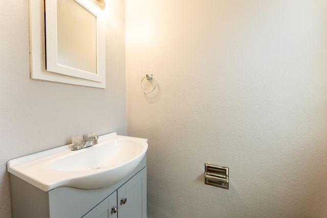 8903 Cordova Avenue NE, Albuquerque, NM 87112