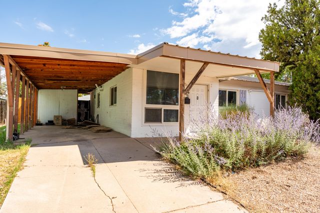 8903 Cordova Avenue NE, Albuquerque, NM 87112