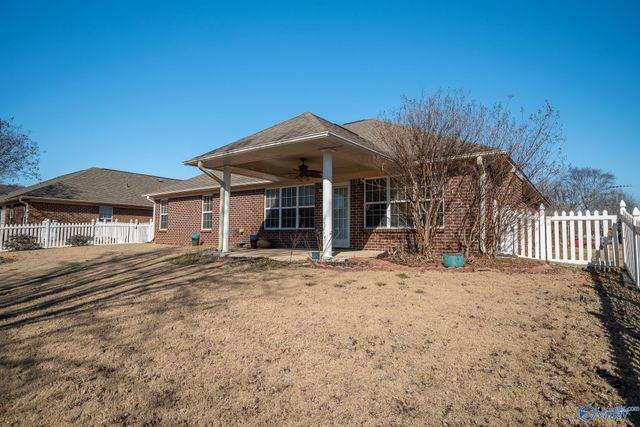 5002 Blakemore Drive, Owens Cross Roads, AL 35763