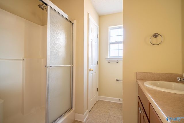 5002 Blakemore Drive, Owens Cross Roads, AL 35763