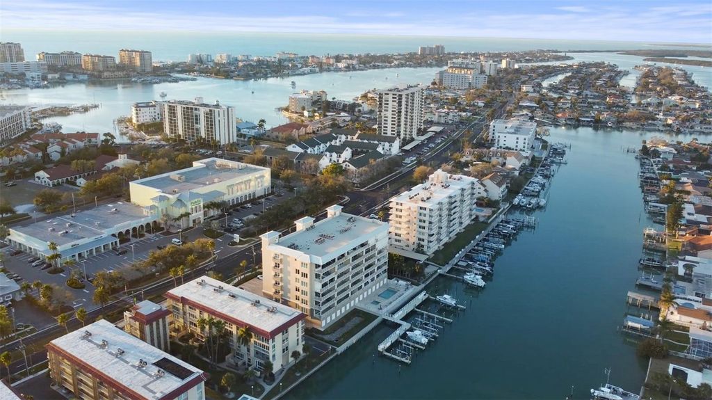 125 ISLAND WAY 502, Clearwater Beach, FL 33767