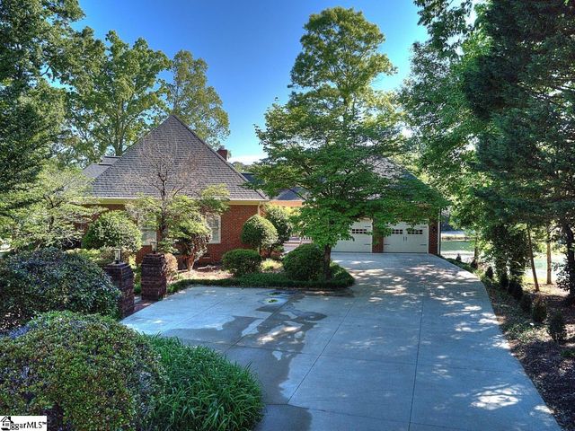 400 Four Lakes Drive, Easley, SC 29642