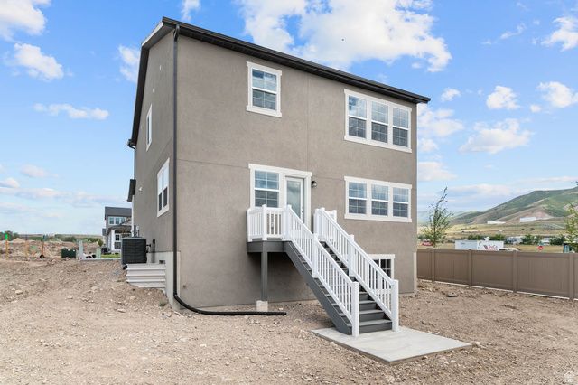 8204 W SENTINAL PEAK DR, Magna, UT 84044