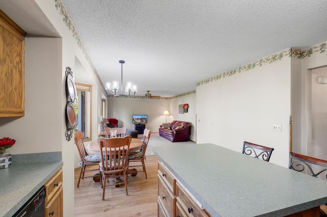 2824 91st Crescent N, Brooklyn Park, MN 55443