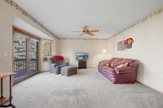 2824 91st Crescent N, Brooklyn Park, MN 55443