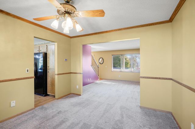 2824 91st Crescent N, Brooklyn Park, MN 55443