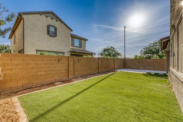 1015 E Thompson, Chandler, AZ 85286