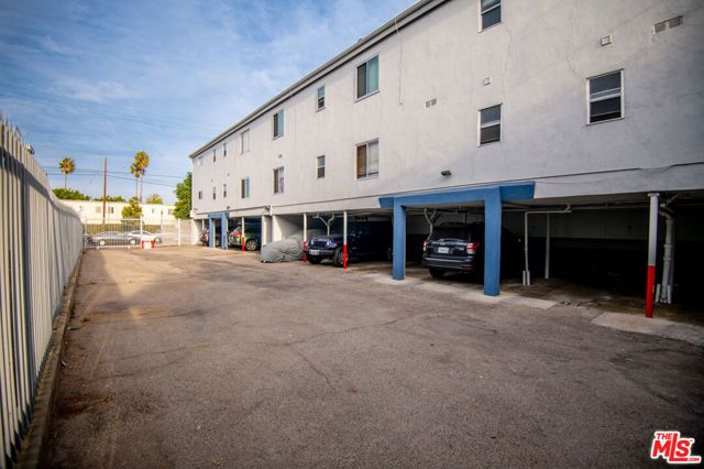 2241 Virginia Avenue 8, Santa Monica, CA 90404