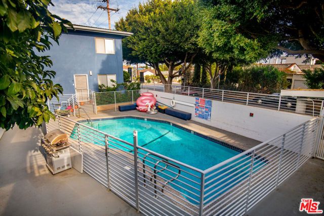 2241 Virginia Avenue 8, Santa Monica, CA 90404