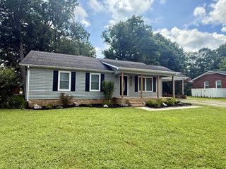 519 Sun Cir, Shelbyville, TN 37160