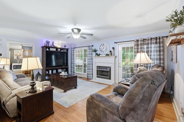 305 Brandon Dr, Beebe, AR 72012