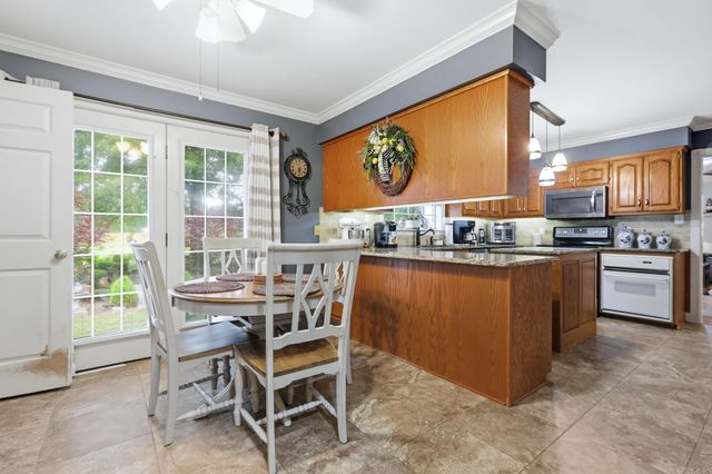 305 Brandon Dr, Beebe, AR 72012