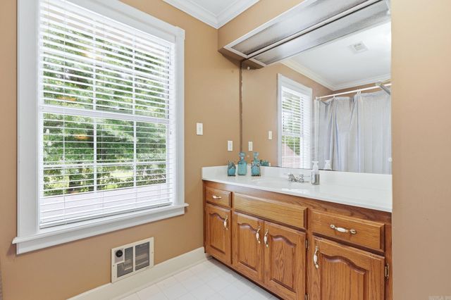305 Brandon Dr, Beebe, AR 72012