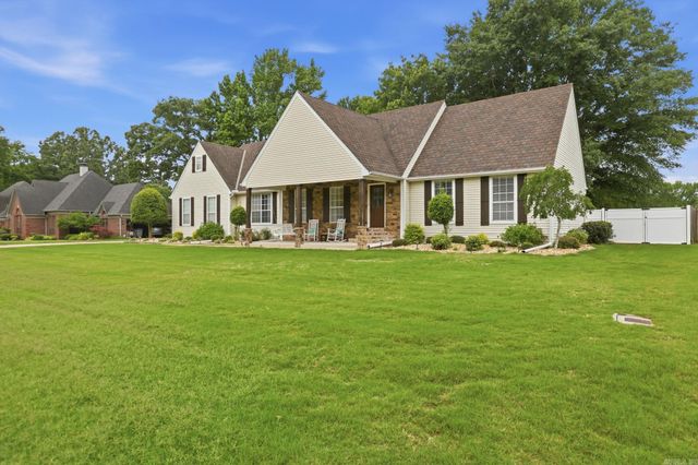 305 Brandon Dr, Beebe, AR 72012