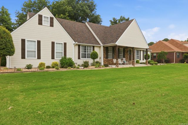 305 Brandon Dr, Beebe, AR 72012