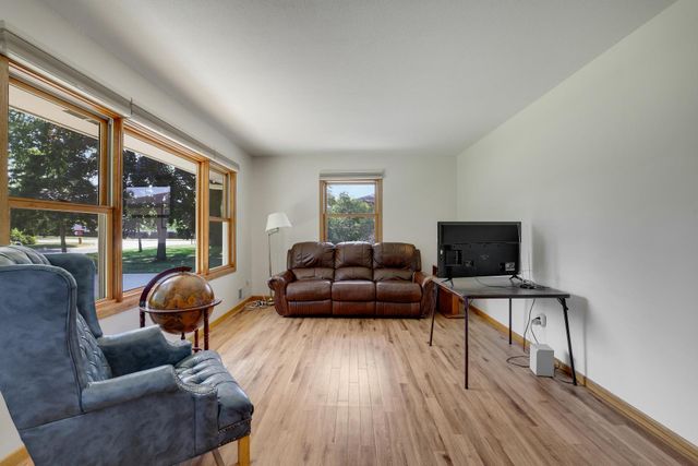 7314 Hayes Street NE, Fridley, MN 55432