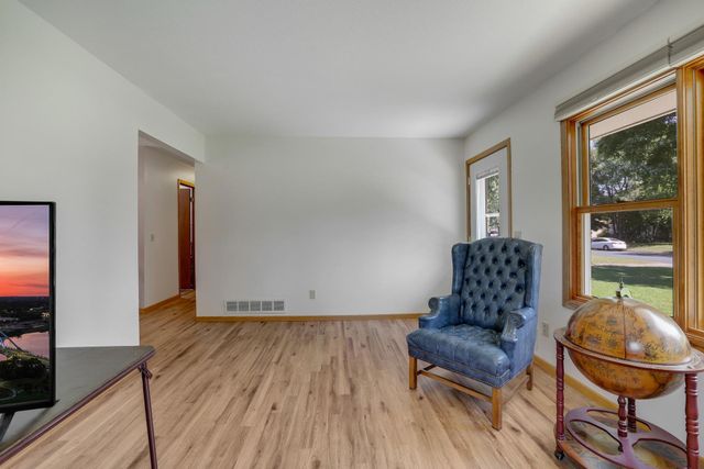 7314 Hayes Street NE, Fridley, MN 55432