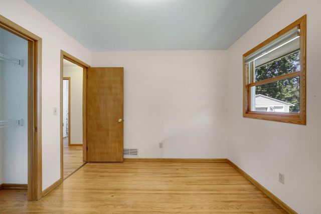 7314 Hayes Street NE, Fridley, MN 55432