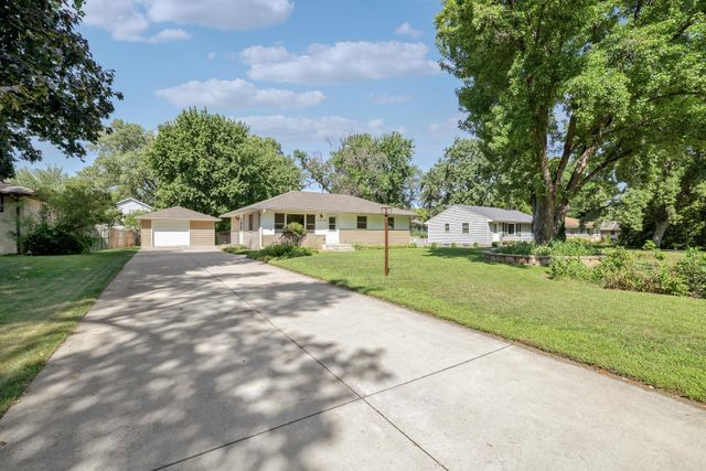 7314 Hayes Street NE, Fridley, MN 55432