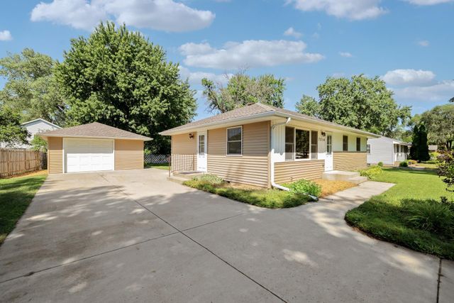 7314 Hayes Street NE, Fridley, MN 55432