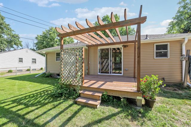 7314 Hayes Street NE, Fridley, MN 55432