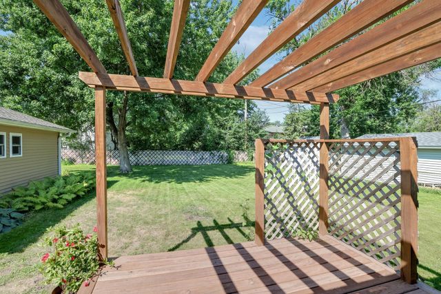 7314 Hayes Street NE, Fridley, MN 55432