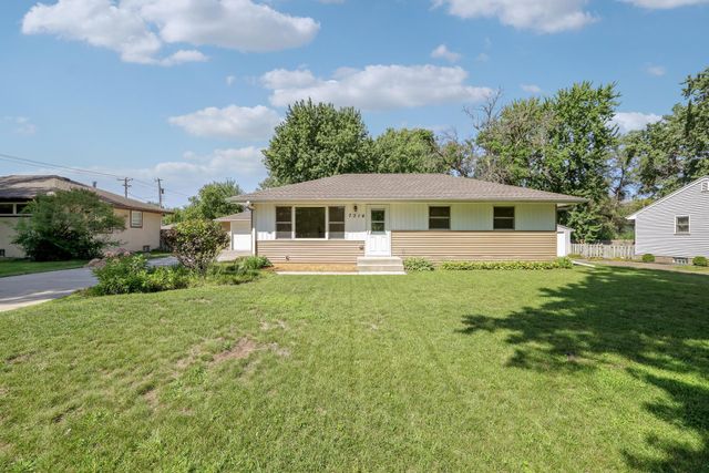 7314 Hayes Street NE, Fridley, MN 55432