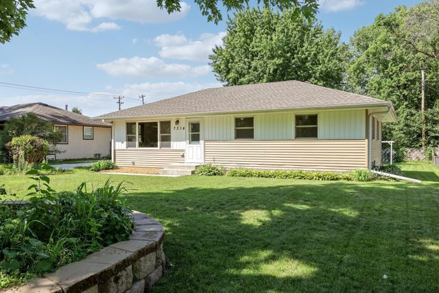7314 Hayes Street NE, Fridley, MN 55432