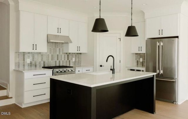 409 Chatham View Road, Cary, NC 27511