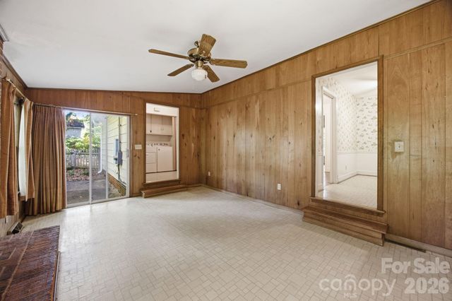 8801 Holiday Drive, Charlotte, NC 28215