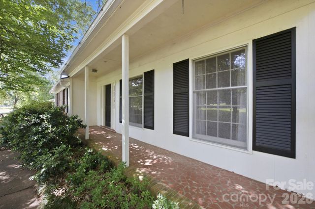 8801 Holiday Drive, Charlotte, NC 28215