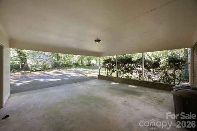 8801 Holiday Drive, Charlotte, NC 28215