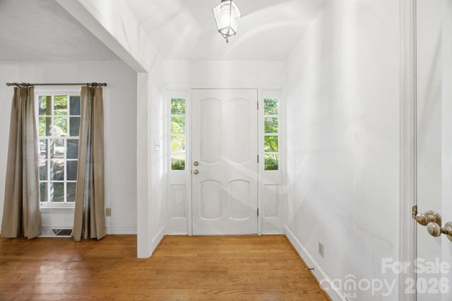 8801 Holiday Drive, Charlotte, NC 28215