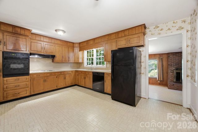8801 Holiday Drive, Charlotte, NC 28215