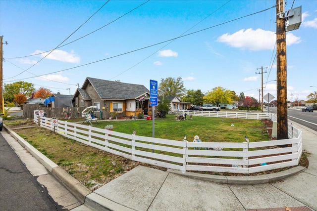 340 Freeman Road, Central Point, OR 97502