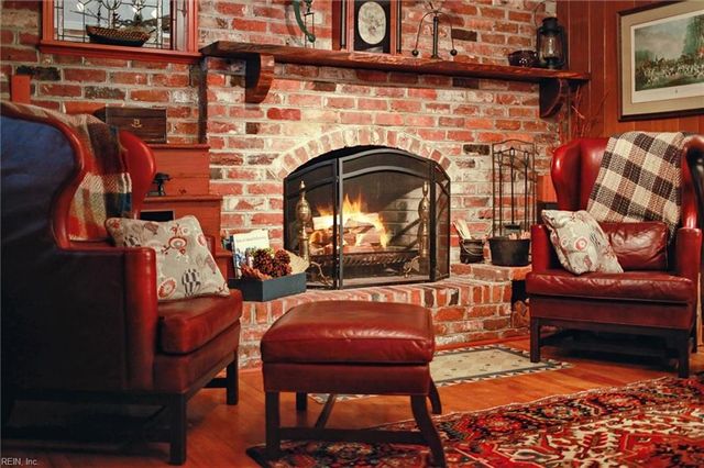 105 Sherwood DR, Williamsburg, VA 23185