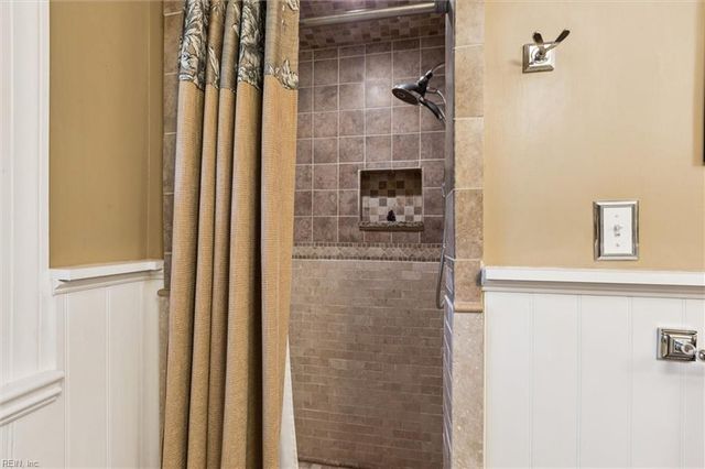 105 Sherwood DR, Williamsburg, VA 23185