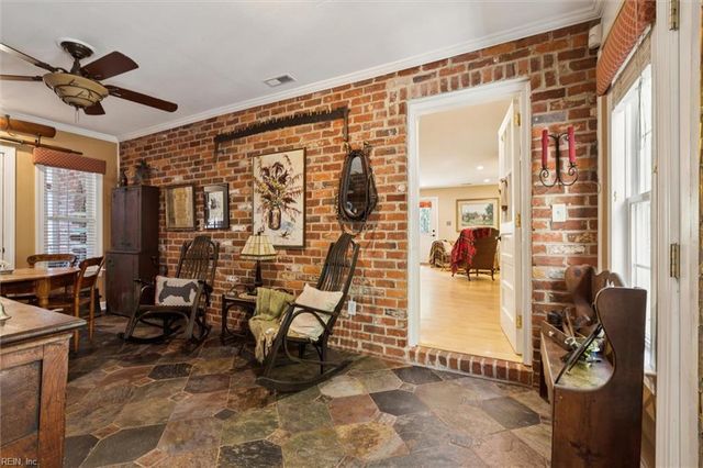 105 Sherwood DR, Williamsburg, VA 23185