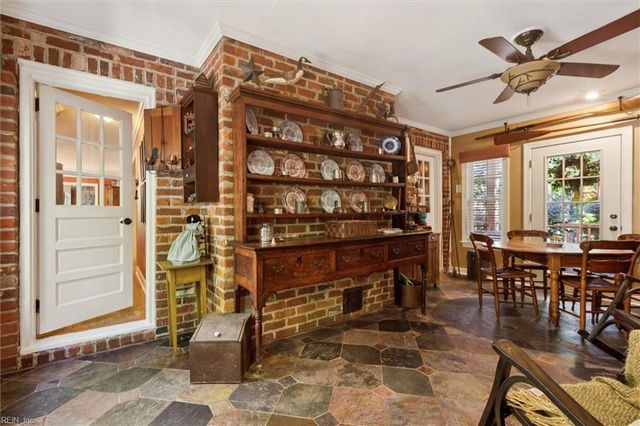 105 Sherwood DR, Williamsburg, VA 23185